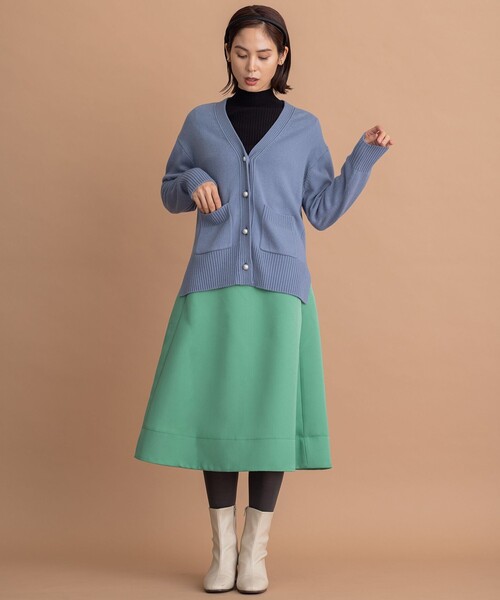 組曲(クミキョク)の「【VERY WEB掲載】カシミヤブレンドバルキーVネック カーディガン(カーディガン/ボレロ・レディース・ベージュ系/ローズ系/アイボリー系/ブルー系・S2)」の8枚目の写真