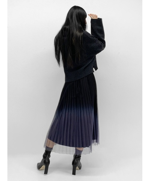 LVEU.（ラブユ.）の「【ZOZOTOWN限定】Gradient tulle pleated skirt / グラデーションチュールプリーツスカート（スカート・レディース・ブラック/カーキ・FREE）」の3枚目の写真