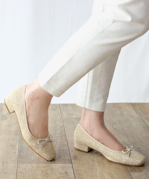 Fin(フィン)の「グリッターレースバレエシューズ【低反発スポンジ入り】(バレエシューズ・レディース・ブラック/ベージュ・22.5cm/23cm/23.5cm/24cm/24.5cm)」の13枚目の写真