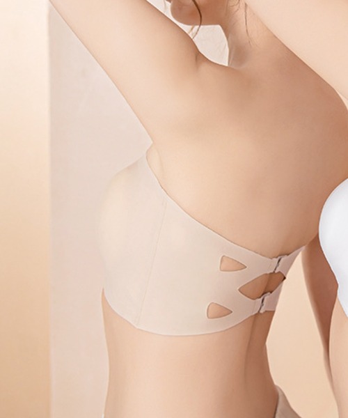 Lace Ladies（レースレディース）の「シームレスチューブトップブラ（チューブトップ・レディース・ブラック/ホワイト/ベージュ・FREE）」の13枚目の写真