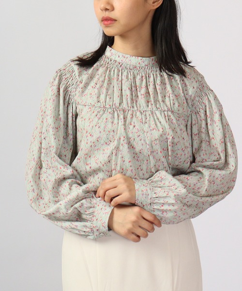 Anna Nicola(アンナニコラ)の「Anna Nicola バックシャン ギャザーブラウス 長袖(シャツ/ブラウス・レディース・ライトグリーン/ブラック/オフホワイト・38)」の1枚目の写真