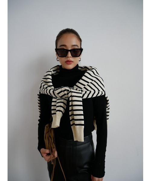 TRUNC(トランクエイティーエイト)の「3WAY Snap Knit Cardigan(カーディガン/ボレロ・レディース・ホワイト×ブラック/ブラック・FREE)」の5枚目の写真