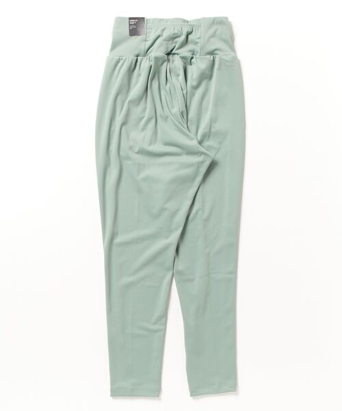 adidas(アディダス)の「シーズナル スポーツウェア ルーズフィット クロップパンツ / アディダス adidas(その他パンツ・レディース・ブラック/グリーン・SMALL/MEDIUM/LARGE/X-LARGE/XX-LARGE)」の11枚目の写真