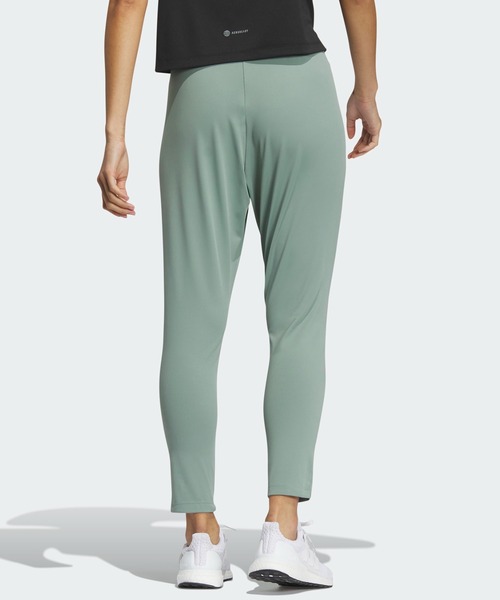 adidas(アディダス)の「シーズナル スポーツウェア ルーズフィット クロップパンツ / アディダス adidas(その他パンツ・レディース・ブラック/グリーン・SMALL/MEDIUM/LARGE/X-LARGE/XX-LARGE)」の7枚目の写真