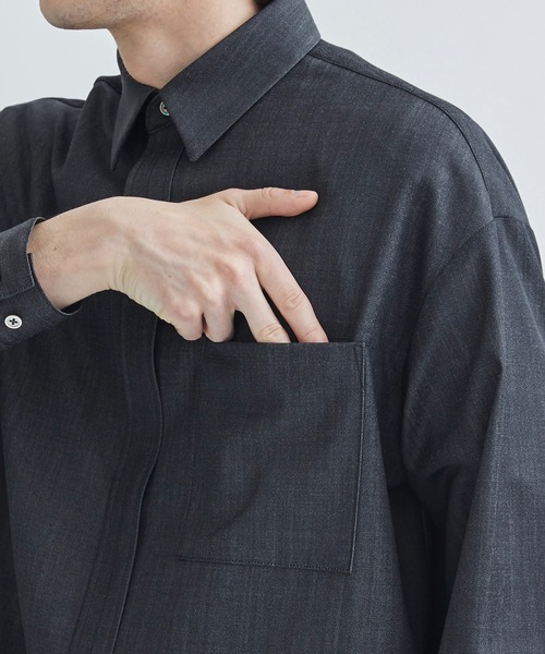 city(シティ)の「DENIM SHIRTS/オーバーサイズデニムシャツ(シャツ/ブラウス・メンズ・ブラック/ネイビー・1/2)」の16枚目の写真