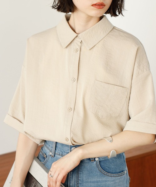 GeeRA(ジーラ)の「リネンタッチ5分袖ルーズシャツ(シャツ/ブラウス・レディース・オフホワイト/ブラック/ベージュ・MEDIUM/LARGE)」の3枚目の写真