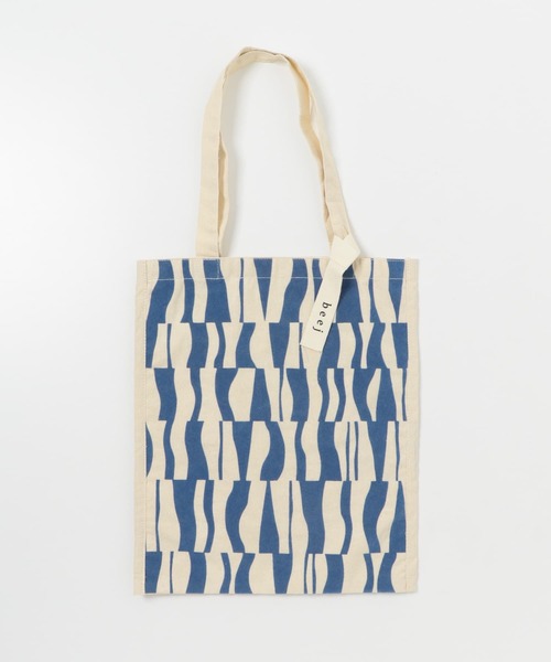 beej（ビージ）の「『別注』beej×DOORS　フロッキープリントトート（トートバッグ・レディース・ダークブラウン/ブルー・-）」の5枚目の写真