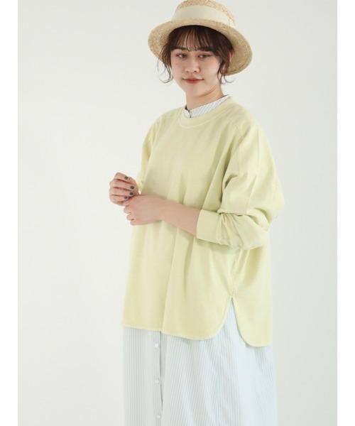 Samansa Mos2(サマンサ モスモス)の「ピグメント加工ゆるロングTシャツ(Tシャツ/カットソー・レディース・グリーン/チャコール/キナリ/イエロー・フリ-)」の4枚目の写真