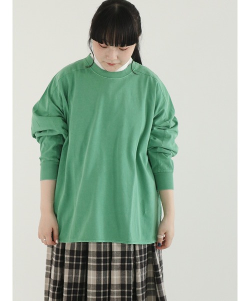 Samansa Mos2(サマンサ モスモス)の「ピグメント加工ゆるロングTシャツ(Tシャツ/カットソー・レディース・グリーン/チャコール/キナリ/イエロー・フリ-)」の3枚目の写真