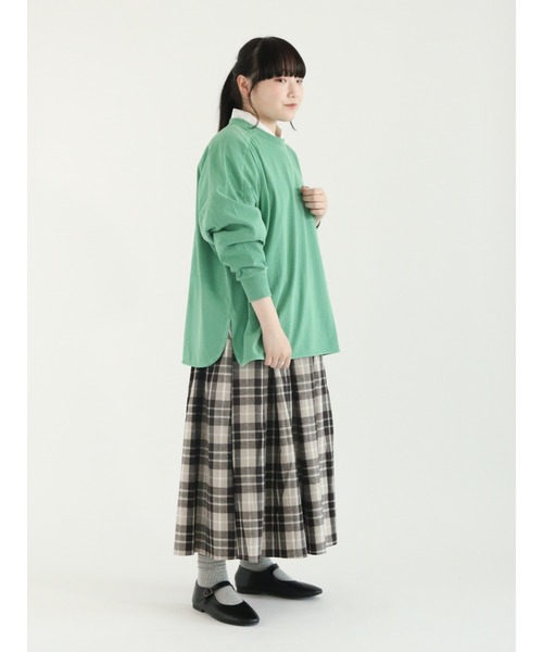 Samansa Mos2(サマンサ モスモス)の「ピグメント加工ゆるロングTシャツ(Tシャツ/カットソー・レディース・グリーン/チャコール/キナリ/イエロー・フリ-)」の14枚目の写真