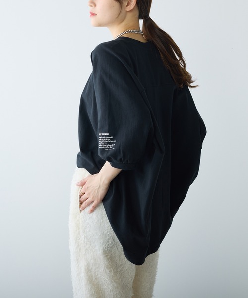 PUAL CE CIN（ピュアルセシン）の「ワンポイントプリントチュニックTシャツ（Tシャツ/カットソー・レディース・オフホワイト/ブラック/グレイッシュベージュ・FREE）」の18枚目の写真