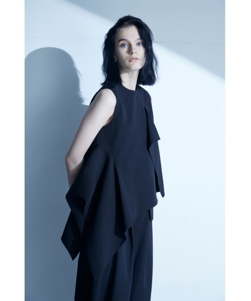 ELLA asymmetry blouse アシンメトリーブラウス セール】【PLUS】ASYMMETRY HEM BLOUSE/【PLUS】アシンメトリーヘム