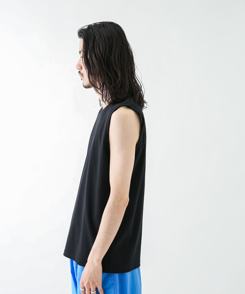 URBAN RESEARCH Sonny Label（アーバンリサーチサニーレーベル）の「コンパクトスムースポンチタンクトップ（タンクトップ・メンズ・グレー/ブラック/オフホワイト・LARGE/MEDIUM）」の5枚目の写真