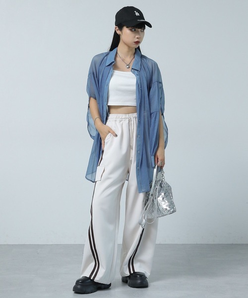 PAGEBOY（ページボーイ）の「ドライタッチシアーボリュームシャツ（シャツ/ブラウス・レディース・オフホワイト/ブラック/ブルー・FREE）」の15枚目の写真