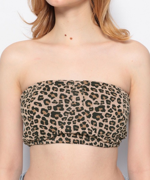 FOREVER 21（フォーエバー トゥエンティーワン）の「レオパードカップ付きベアトップ（チューブトップ・レディース・レオパード・SMALL/MEDIUM）」の11枚目の写真