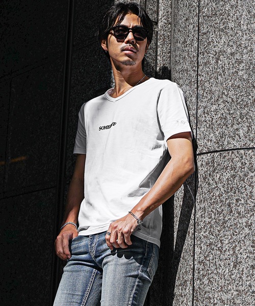 JOKER(ジョーカー)の「【SOMEDIFF】立体シリコンプリントVネックTシャツ メンズ 半袖tシャツ タイトめ ロゴデザイン ワンポイント 春服(Tシャツ/カットソー・メンズ・ホワイト/ブラック・L/XL/M)」の5枚目の写真