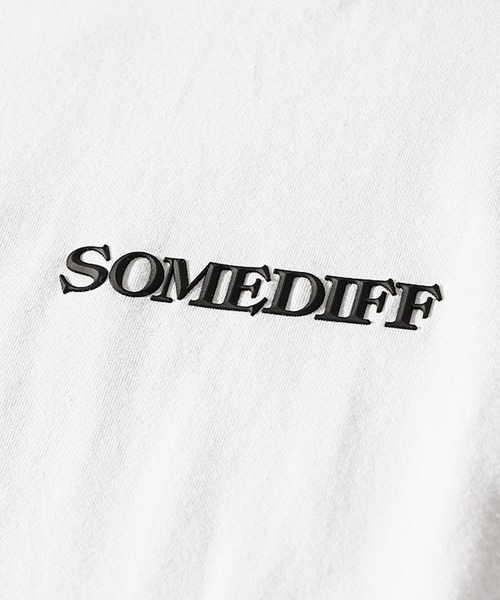 JOKER(ジョーカー)の「【SOMEDIFF】立体シリコンプリントVネックTシャツ メンズ 半袖tシャツ タイトめ ロゴデザイン ワンポイント 春服(Tシャツ/カットソー・メンズ・ホワイト/ブラック・L/XL/M)」の15枚目の写真