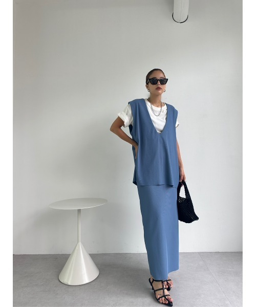 TRUNC（トランクエイティーエイト）の「Smooth Rib Self Cut Skirt（スカート・レディース・ブラック/ブルー/アイボリー・FREE）」の4枚目の写真