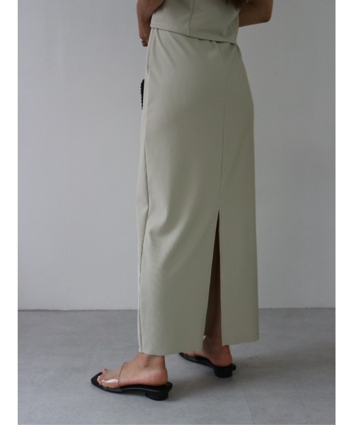 TRUNC（トランクエイティーエイト）の「Smooth Rib Self Cut Skirt（スカート・レディース・ブラック/ブルー/アイボリー・FREE）」の13枚目の写真
