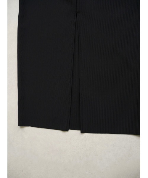 TRUNC（トランクエイティーエイト）の「Smooth Rib Self Cut Skirt（スカート・レディース・ブラック/ブルー/アイボリー・FREE）」の11枚目の写真