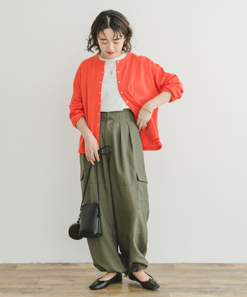 ITEMS URBANRESEARCH(アイテムズ アーバンリサーチ)の「コンパクトカーディガン(カーディガン/ボレロ・レディース・ブラウン/アイボリー/オレンジ/ブルー/ブラック・FREE)」の8枚目の写真