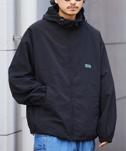 FREAK'S STORE（フリークスストア）の「限定展開 ビッグシルエット ナイロンフーディージャケット/ジップブルゾン（ナイロンジャケット・メンズ・ブラック/ベージュ/ネイビー/オリーブ・SMALL/MEDIUM/LARGE）」の8枚目の写真