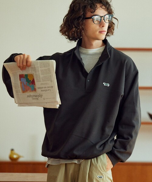 TOWNCRAFT（タウンクラフト）の「TOWN CRAFT/タウンクラフト 別注 スタンドネック ハーフスナップ スウェットプルオーバー/ワンポイントロゴ/ハーフジップ/ビックシルエット（スウェット・メンズ・チャコール/ベージュ/ネイビー/オフホワイト・MEDIUM/LARGE）」の18枚目の写真