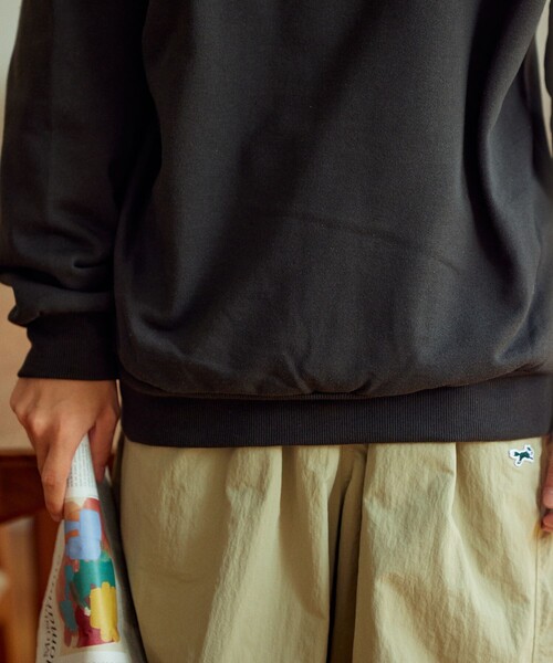 TOWNCRAFT（タウンクラフト）の「TOWN CRAFT/タウンクラフト 別注 スタンドネック ハーフスナップ スウェットプルオーバー/ワンポイントロゴ/ハーフジップ/ビックシルエット（スウェット・メンズ・チャコール/ベージュ/ネイビー/オフホワイト・MEDIUM/LARGE）」の22枚目の写真