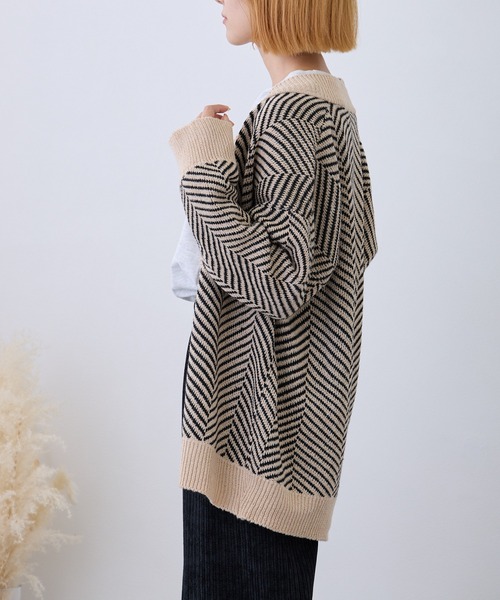 Loco Ocean(ロコオーシャン)の「オーバーシルエット細ボーダーカーディガン(カーディガン/ボレロ・レディース・キャメル/ベージュ・FREE)」の18枚目の写真