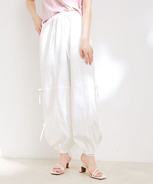 VIS(ビス)の「【洗える】サイドスリットリボンパンツ(カーゴパンツ・レディース・サックスブルー/ホワイト/クリーム・FREE)」の15枚目の写真