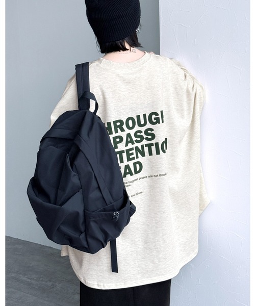 reca(レカ)の「前後ロゴゆったりスウェット(スウェット・レディース・オートミール/ネイビー/グレー/ホワイト系その他2/グレー系その他/ブルー系その他/ホワイト系その他/ホワイト系その他3/ブラウン/ダークグリーン/グリーン系その他/グレー系その他2/ホワイト系その他4/ダークブラウン/グリーン系その他2・FREE/フリー)」の4枚目の写真