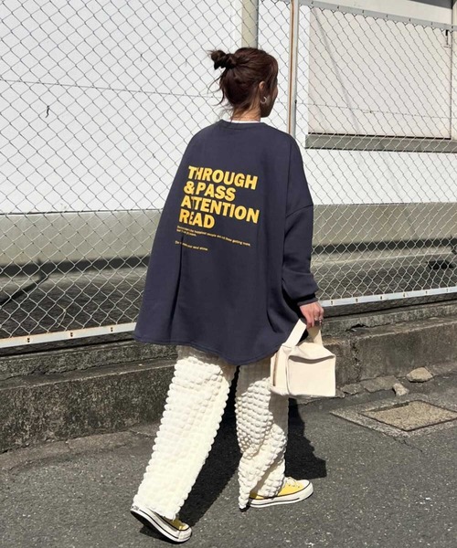 reca(レカ)の「前後ロゴゆったりスウェット(スウェット・レディース・オートミール/ネイビー/グレー/ホワイト系その他2/グレー系その他/ブルー系その他/ホワイト系その他/ホワイト系その他3/ブラウン/ダークグリーン/グリーン系その他/グレー系その他2/ホワイト系その他4/ダークブラウン/グリーン系その他2・FREE/フリー)」の16枚目の写真