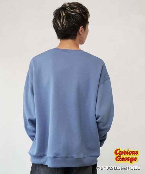 OUTDOOR PRODUCTS（アウトドアプロダクツ）の「【OUTDOOR PRODUCTS/アウトドアプロダクツ】【おさるのジョージ 】コラボ　 裏起毛　クルートレーナ－　スウェット 　ドロップショルダー　 オーバーサイズ　バックプリント（スウェット・メンズ・ホワイト/オフホワイト/ブルーグレー/杢グレー・MEDIUM/X-LARGE/LARGE）」の12枚目の写真