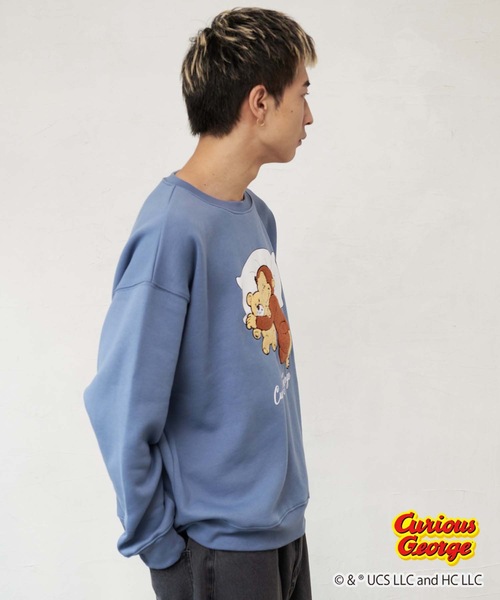 OUTDOOR PRODUCTS（アウトドアプロダクツ）の「【OUTDOOR PRODUCTS/アウトドアプロダクツ】【おさるのジョージ 】コラボ　 裏起毛　クルートレーナ－　スウェット 　ドロップショルダー　 オーバーサイズ　バックプリント（スウェット・メンズ・ホワイト/オフホワイト/ブルーグレー/杢グレー・MEDIUM/X-LARGE/LARGE）」の13枚目の写真