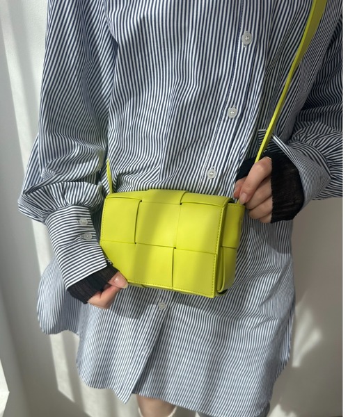 ORiental TRaffic（オリエンタルトラフィック）の「編み込みショルダーバッグ BA-213（ショルダーバッグ・レディース・グリーン/ブラック/アイボリー/ピンク・ﾌﾘ-）」の3枚目の写真