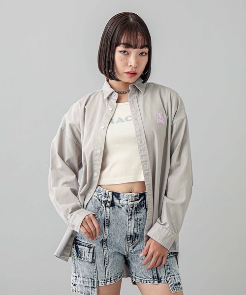 X-girl(エックスガール)の「FACE L/S SHIRT(シャツ/ブラウス・レディース・ブラック/ライトグレー/ライトグリーン・M/S)」の2枚目の写真
