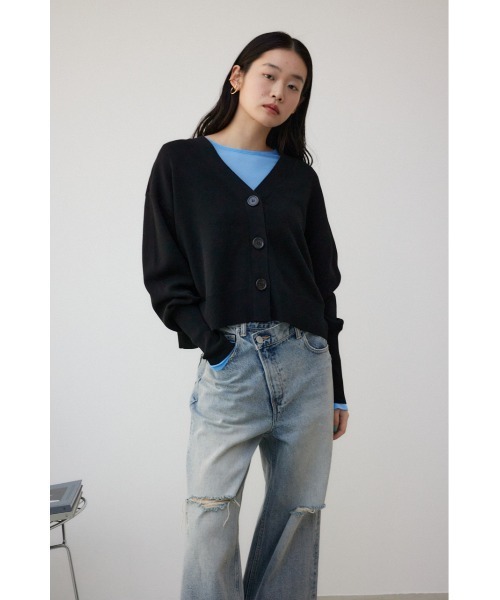 AZUL by moussy(アズールバイマウジー)の「パフスリーブショートカーディガン(カーディガン/ボレロ・レディース・アイボリー/ブラック/ライトブルー・FREE)」の6枚目の写真