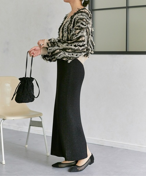 Thevon(ゼボン)の「ラメ混ニットナロースカート(スカート・レディース・グレー/ブラック/モカ/イエロー・FREE)」の22枚目の写真