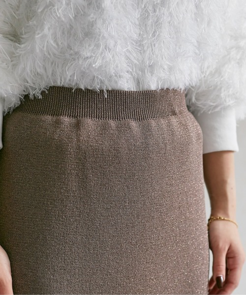 Thevon(ゼボン)の「ラメ混ニットナロースカート(スカート・レディース・グレー/ブラック/モカ/イエロー・FREE)」の7枚目の写真