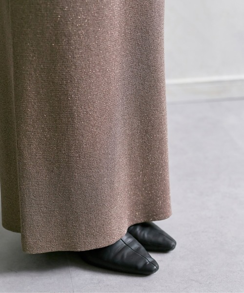 Thevon(ゼボン)の「ラメ混ニットナロースカート(スカート・レディース・グレー/ブラック/モカ/イエロー・FREE)」の6枚目の写真