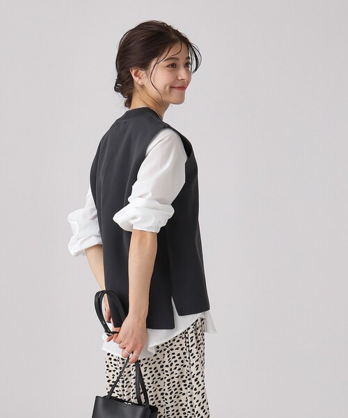 DRESKIP（ドレスキップ）の「◆【2点セット】ピンタックニットベスト＋ブラウス（その他トップス・レディース・ブラック/イエロー系その他/チャコールグレー/ベージュ・02/03/04）」の8枚目の写真