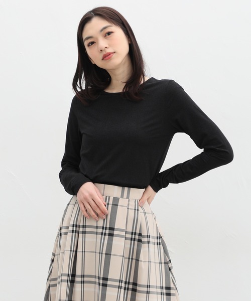 Honeys(ハニーズ)の「シアーラメ入りトップス(Tシャツ/カットソー・レディース・チャコールグレー/アイボリー/ブラック/ブルー系その他・S/M/L/LL)」の9枚目の写真