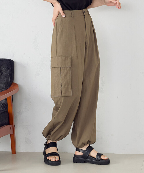 COMME CA ISM（コムサイズム）の「2WAY ワイド カーゴパンツ（カーゴパンツ・レディース・カーキ/チャコール・SMALL/MEDIUM/LARGE）」の12枚目の写真