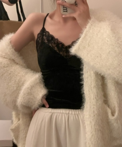 gossip！ロサンゼルス（ゴシップロサンゼルス）の「キャミソールトップス 光沢感レーストリムキャミソール インナー・アウター兼用 Vネック Y2K 日常＆シンプル（キャミソール・レディース・ブラウン/ベージュ/ブラック/グレー/ホワイト・FREE）」の16枚目の写真