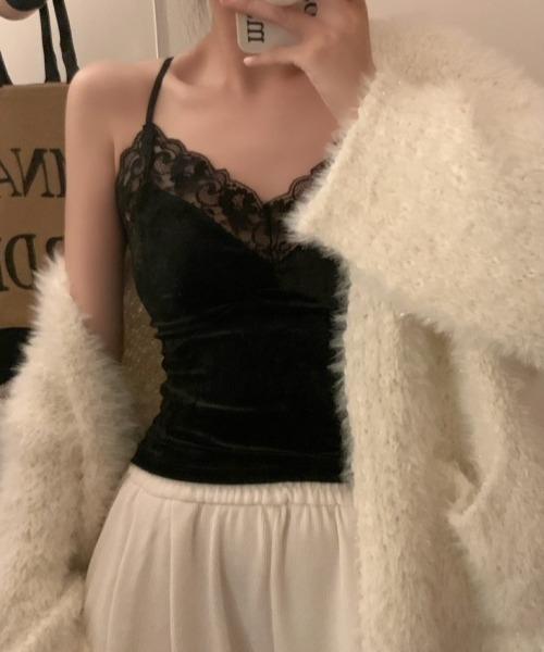 gossip！ロサンゼルス（ゴシップロサンゼルス）の「キャミソールトップス 光沢感レーストリムキャミソール インナー・アウター兼用 Vネック Y2K 日常＆シンプル（キャミソール・レディース・ブラウン/ベージュ/ブラック/グレー/ホワイト・FREE）」の15枚目の写真