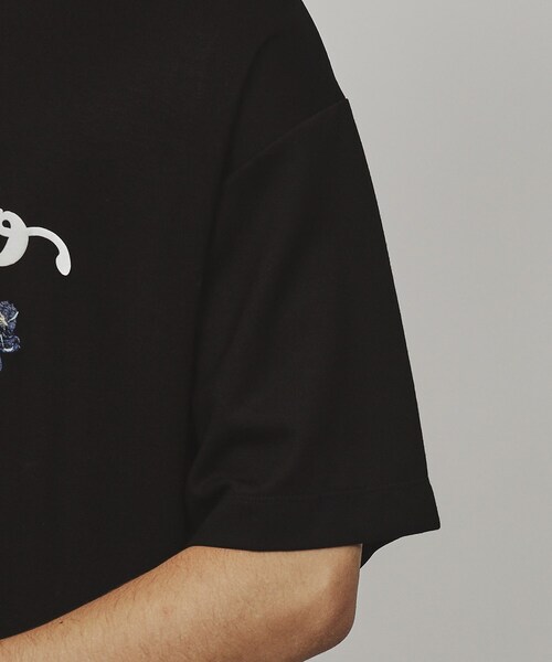 tk.TAKEO KIKUCHI(ティーケータケオキクチ)の「◆ウェーブレタードフラワーTシャツ(Tシャツ/カットソー・メンズ・ホワイト/ブラック/ブラック系4・02/03)」の18枚目の写真