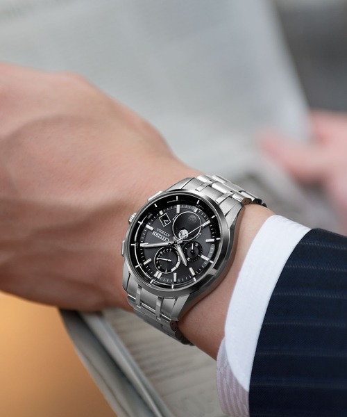 ATTESA アテッサ 光発電エコ・ドライブ電波時計 ムーンフェイズ