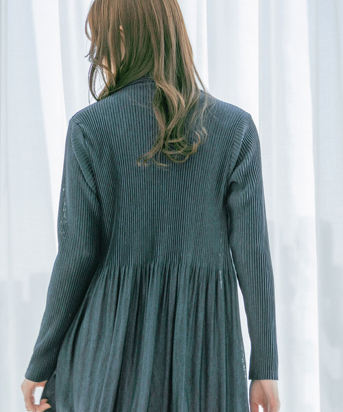 Jayro(ジャイロ)の「プリーツトッパー(カーディガン/ボレロ・レディース・ブラック/ネイビー/ベージュ/ピンク/ホワイト・FREE)」の22枚目の写真