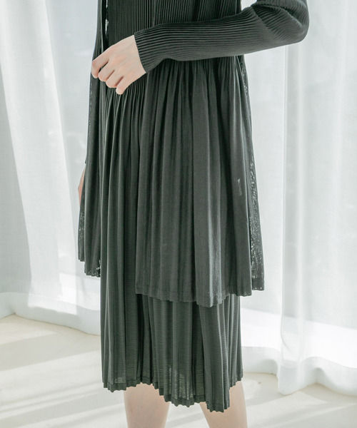 Jayro(ジャイロ)の「プリーツトッパー(カーディガン/ボレロ・レディース・ブラック/ネイビー/ベージュ/ピンク/ホワイト・FREE)」の15枚目の写真