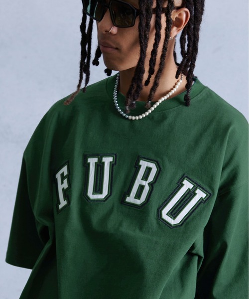 FUBU（ フブ）の「FUBU フブ ブランド カレッジ ロゴ ワッペン 刺繍 アメカジ 半袖 Tシャツ ティーシャツ（Tシャツ/カットソー・メンズ・グリーン/ホワイト/ブラック/パープル・L/M/XXL/XL）」の16枚目の写真